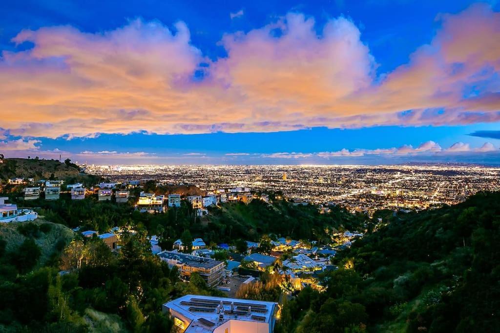 Villa Hollywood Hills Modern Sanctuary-jaw Dropping View *