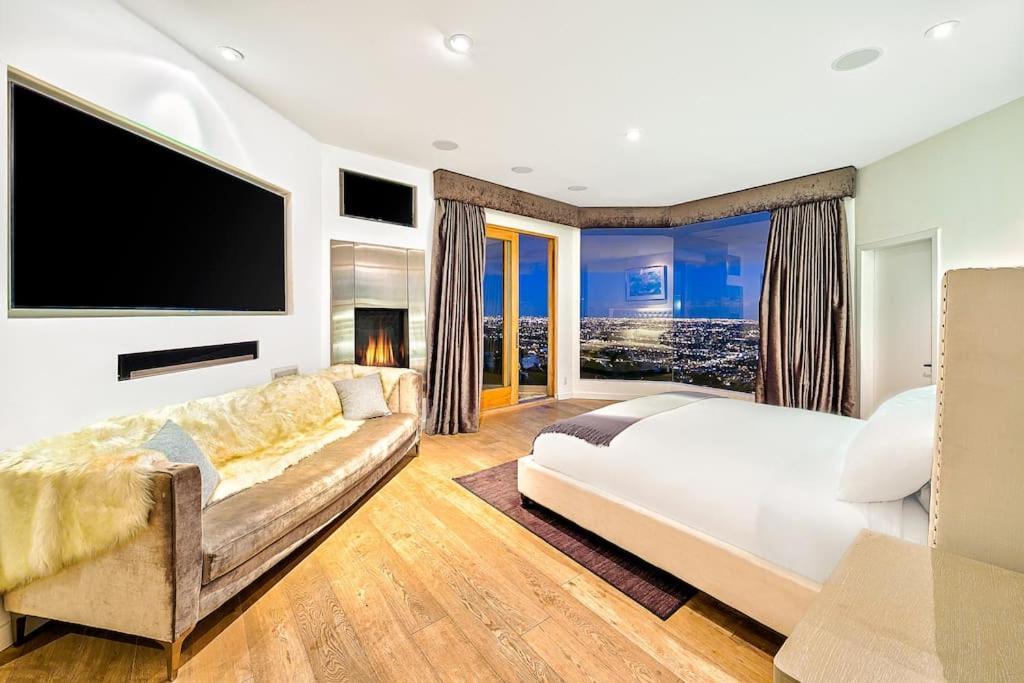 Hollywood Hills Modern Sanctuary-jaw Dropping View Pousada