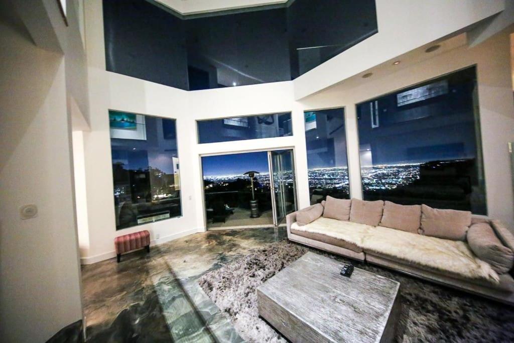Pousada Hollywood Hills Modern Sanctuary-jaw Dropping View *