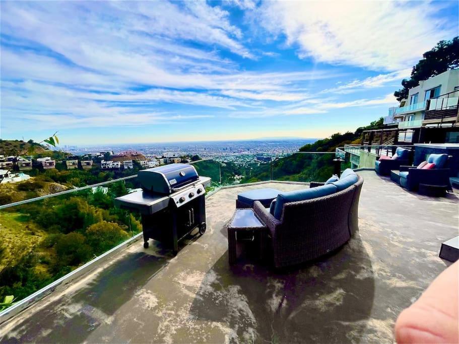 Pousada Hollywood Hills Modern Sanctuary-jaw Dropping View