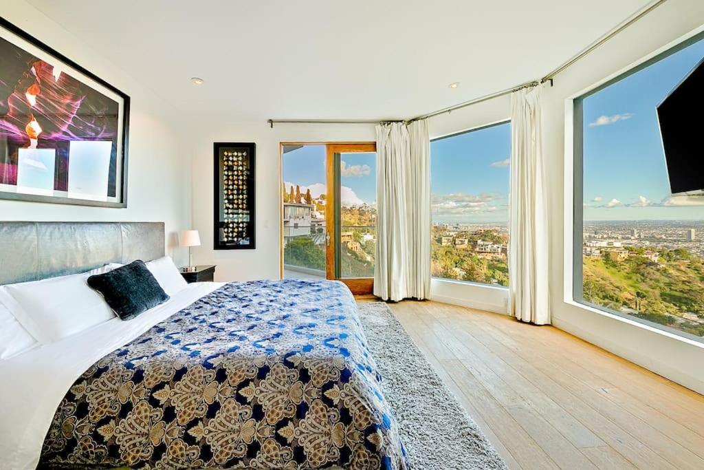 Hollywood Hills Modern Sanctuary-jaw Dropping View Villa Los Ángeles